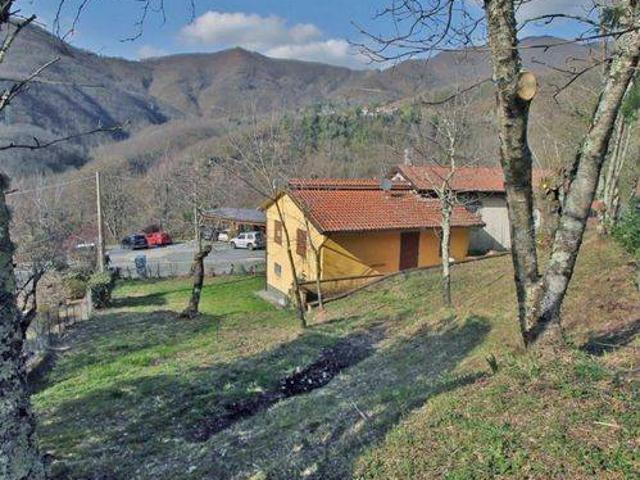 Villa in vendita a Fivizzano MS