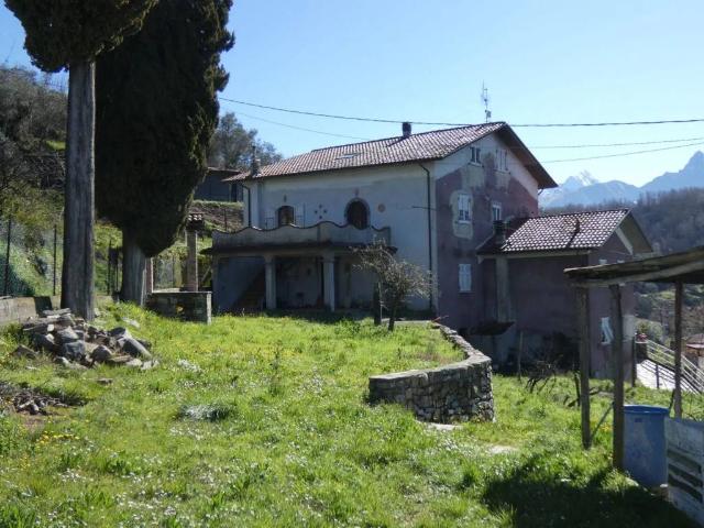 Villa in vendita a Fivizzano MS