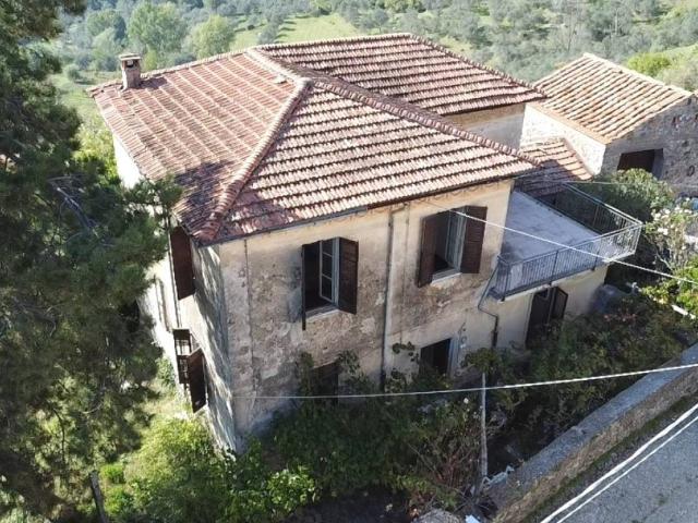 Villa in vendita a Fivizzano MS