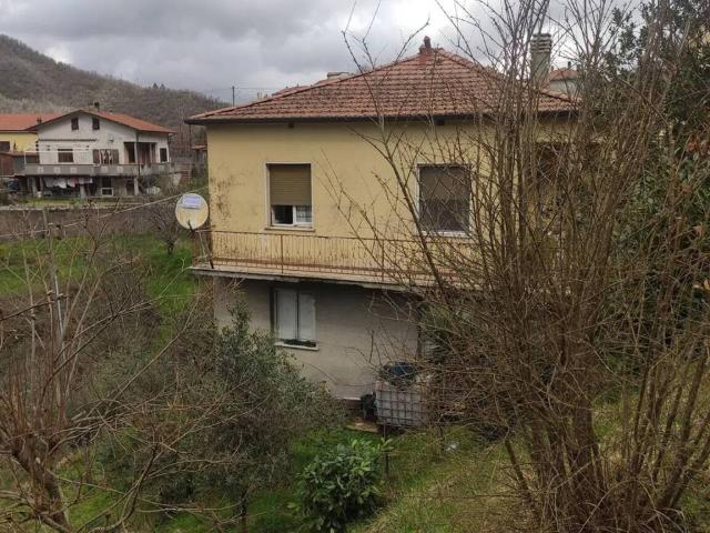 Villa in vendita a Fivizzano MS