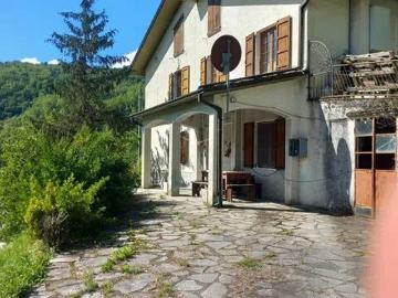Villa in vendita a Fivizzano MS