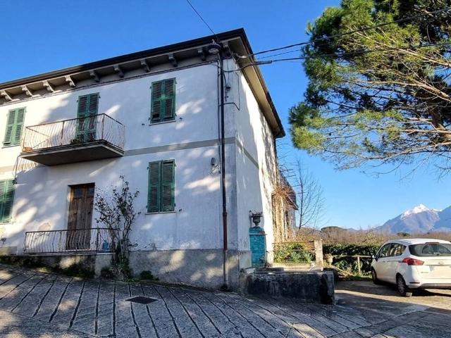 Villa in vendita a Fivizzano MS