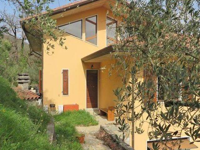 Villa in vendita a Fivizzano MS