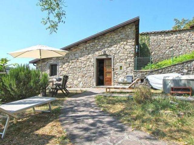 Villa in vendita a Fivizzano MS