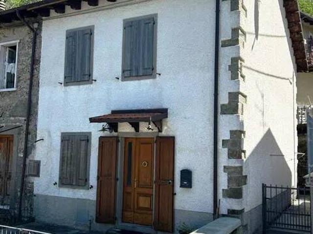 Villa in vendita a Fivizzano MS
