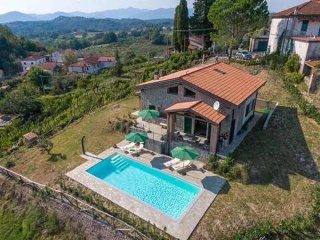 Villa in vendita a Fivizzano MS