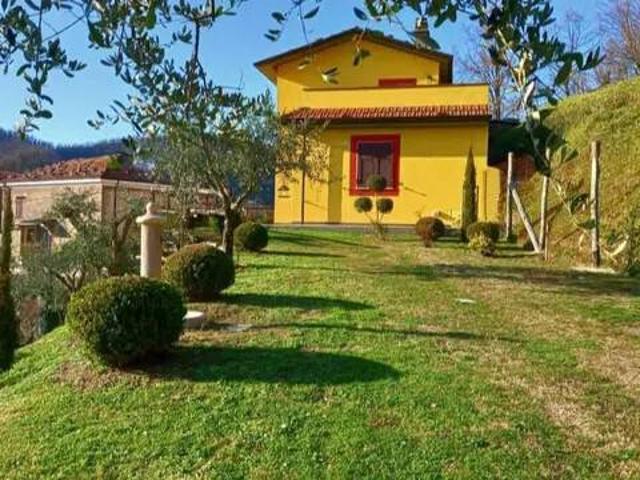 Villa in vendita a Fivizzano MS