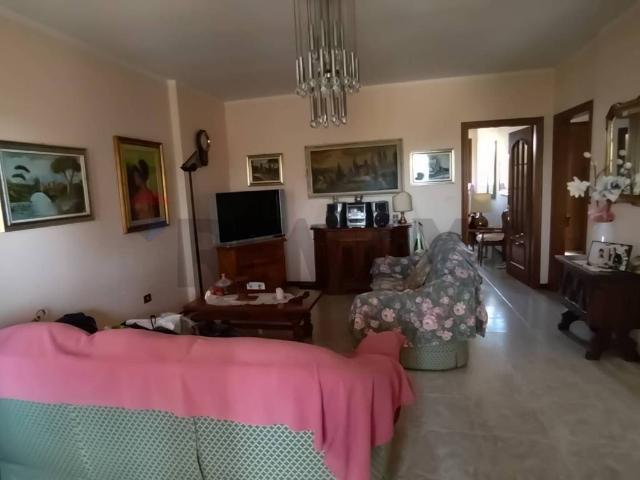 Villa in vendita a Ficarolo RO
