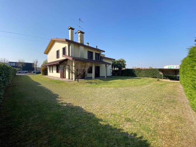 Villa in vendita a Fiesso d'Artico VE