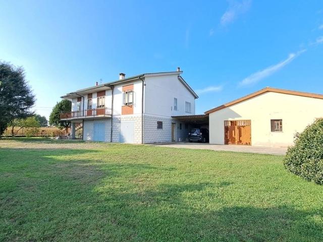 Villa in vendita a Fiesso Umbertiano RO