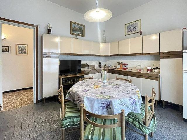 Villa in vendita a Figino Serenza CO