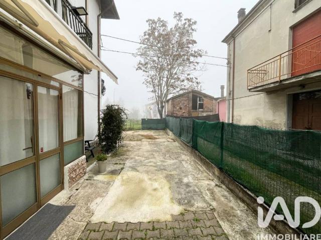 Villa in vendita a Finale Emilia MO