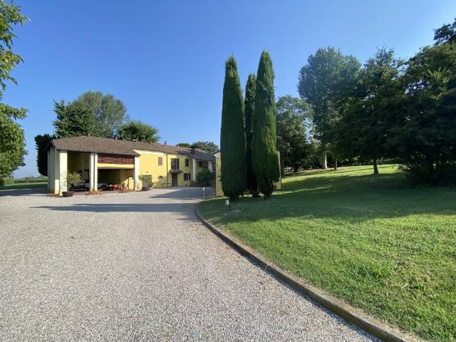 Villa in vendita a Finale Emilia MO