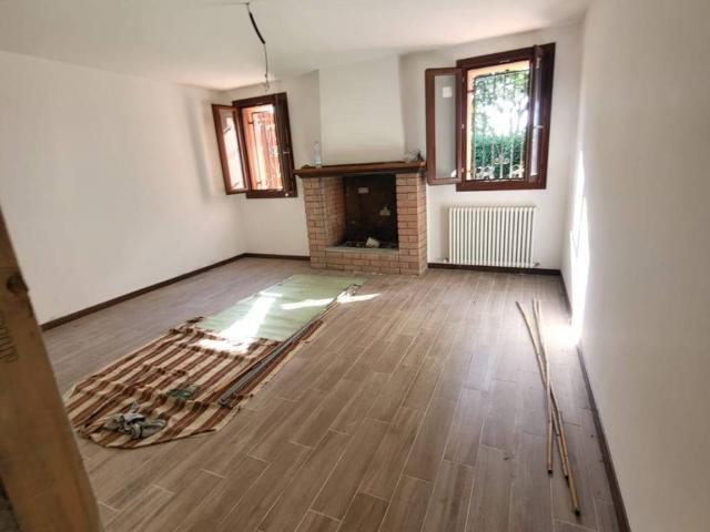 Villa in vendita a Finale Emilia MO