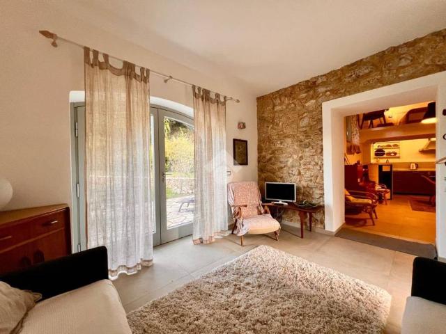 Villa in vendita a Finale Ligure SV