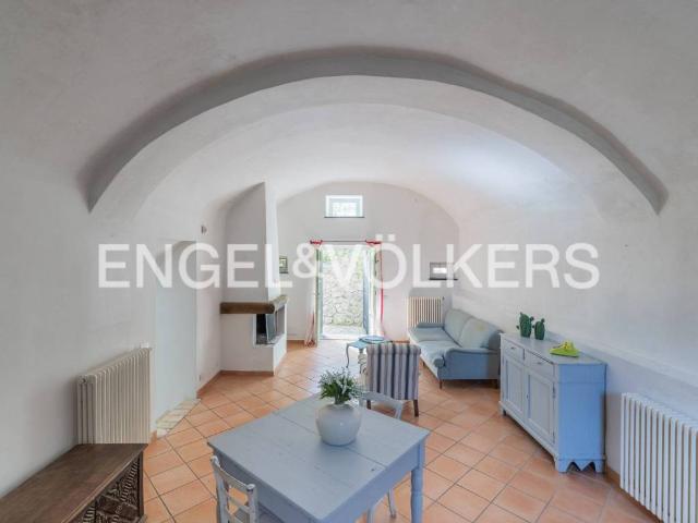 Villa in vendita a Finale Ligure SV