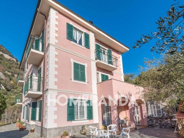 Villa in vendita a Finale Ligure SV