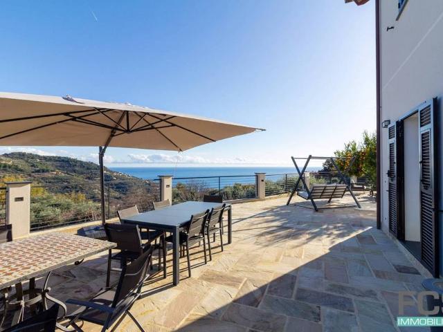 Villa in vendita a Finale Ligure SV