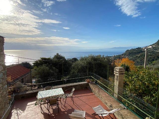 Villa in vendita a Finale Ligure SV