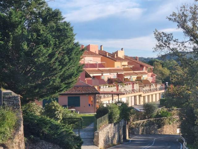 Villa in vendita a Finale Ligure SV