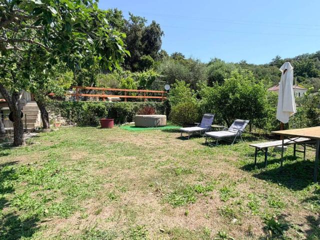 Villa in vendita a Finale Ligure SV
