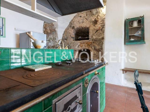 Villa in vendita a Finale Ligure SV