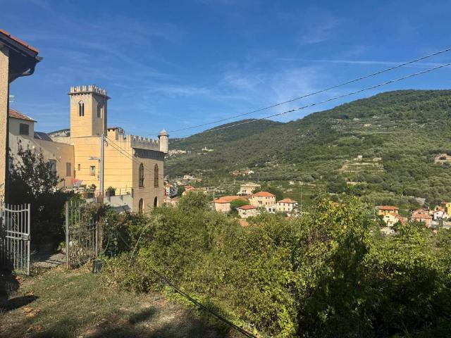 Villa in vendita a Finale Ligure SV