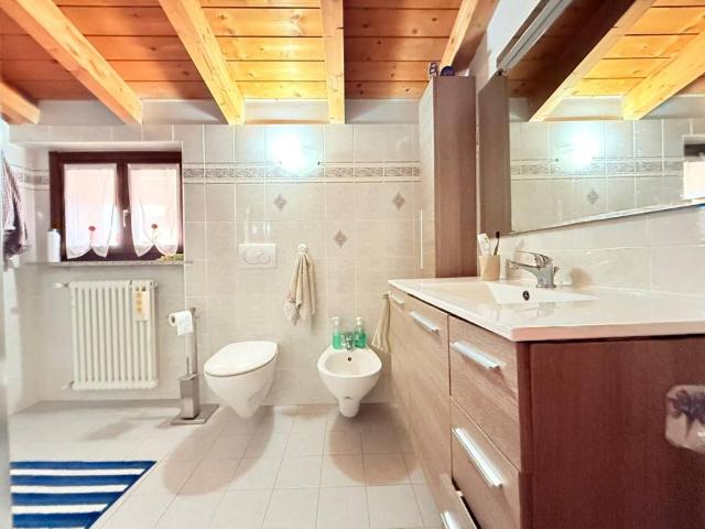 Villa in vendita a Fino Mornasco CO