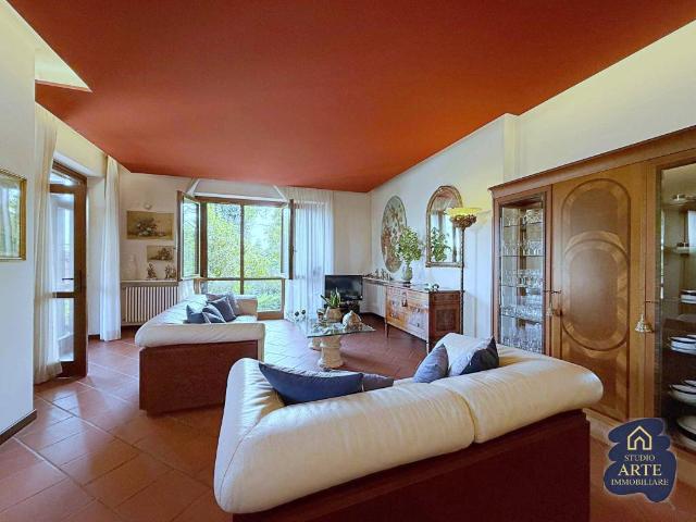 Villa in vendita a Fino Mornasco CO