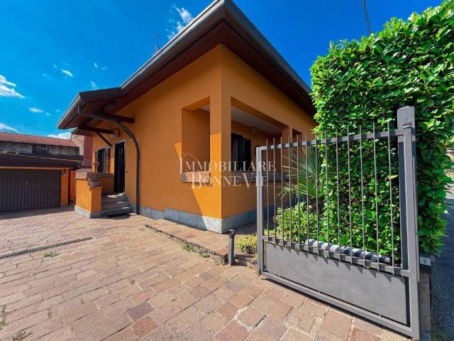 Villa in vendita a Fino Mornasco CO