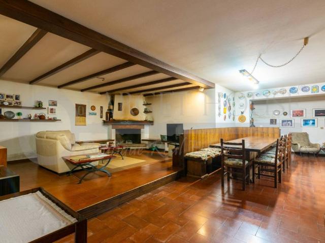 Villa in vendita a Fino Mornasco CO