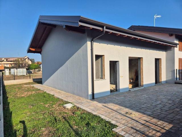 Villa in vendita a Fino Mornasco CO