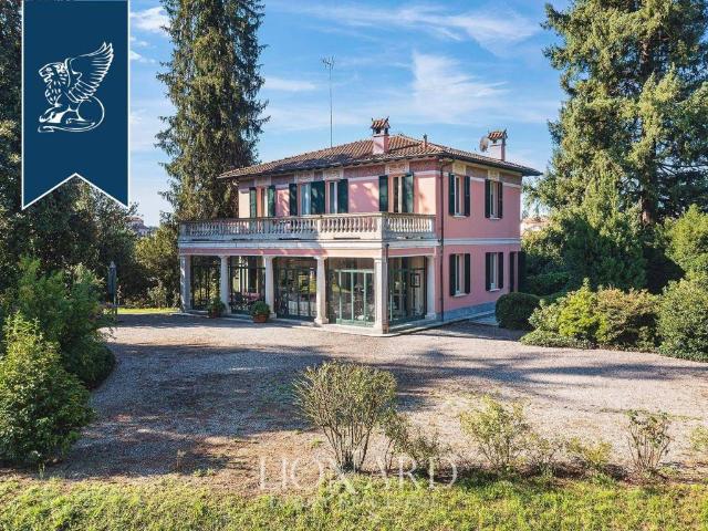 Villa in vendita a Fino Mornasco CO