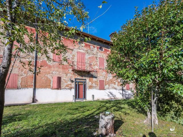 Villa in vendita a Fiorano Modenese