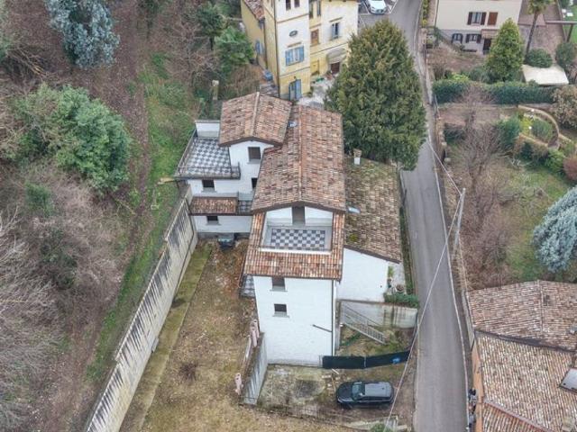 Villa in vendita a Fiorano Modenese MO