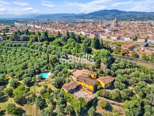 Villa in vendita a Firenze