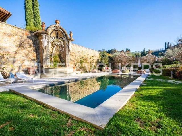 Villa in vendita a Firenze