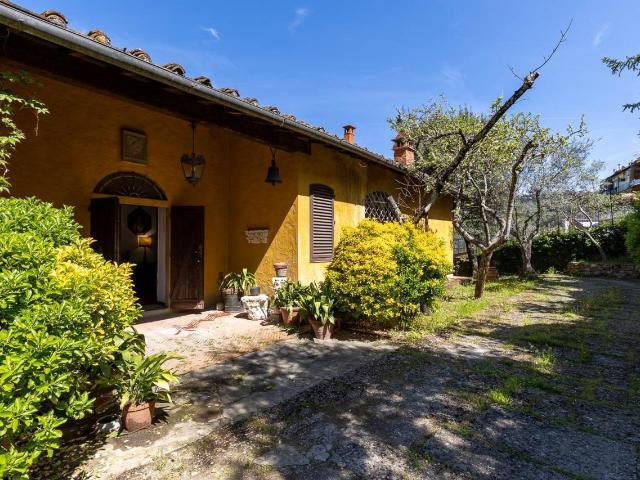Villa in vendita a Firenze