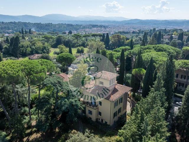 Villa in vendita a Firenze FI