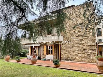 Villa in vendita a Firenze FI