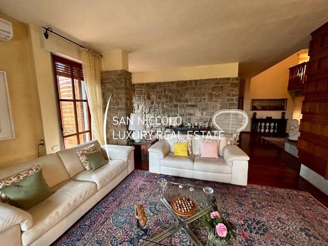 Villa in vendita a Firenze FI