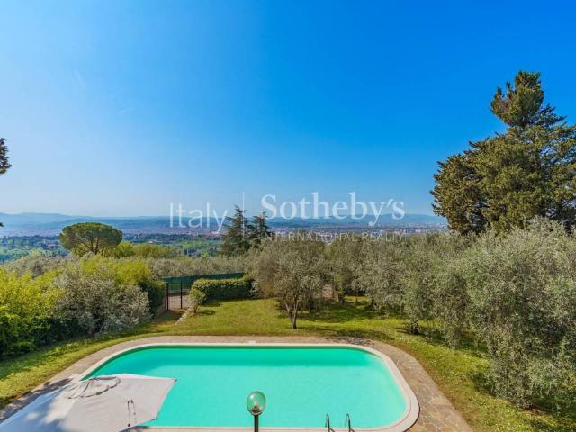 Villa in vendita a Firenze FI