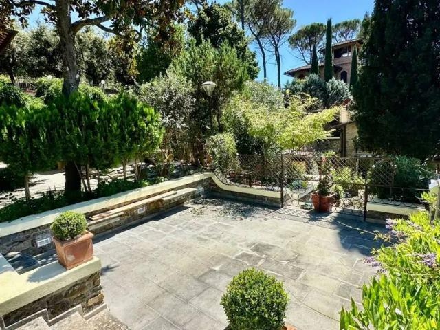 Villa in vendita a Firenze FI