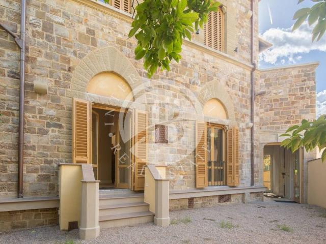 Villa in vendita a Firenze FI