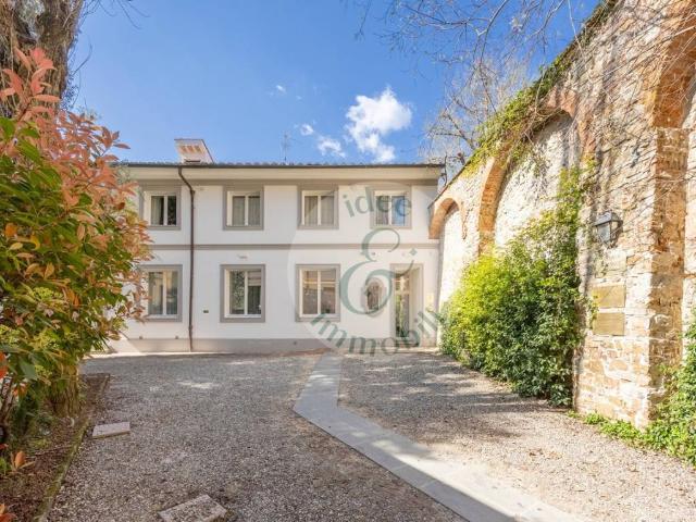Villa in vendita a Firenze FI
