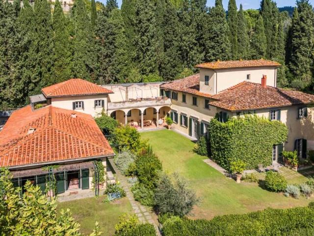 Villa in vendita a Firenze FI