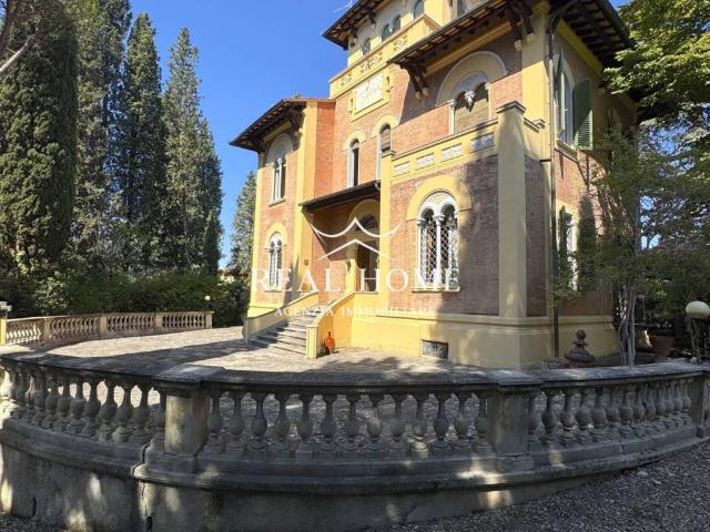 Villa in vendita a Firenze FI