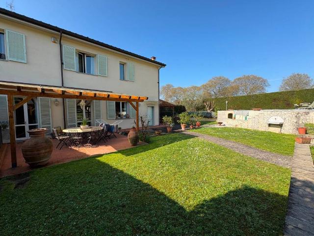 Villa in vendita a Firenze FI