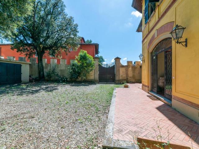 Villa in vendita a Firenze FI
