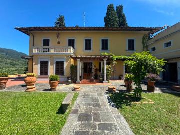 Villa in vendita a Firenze FI